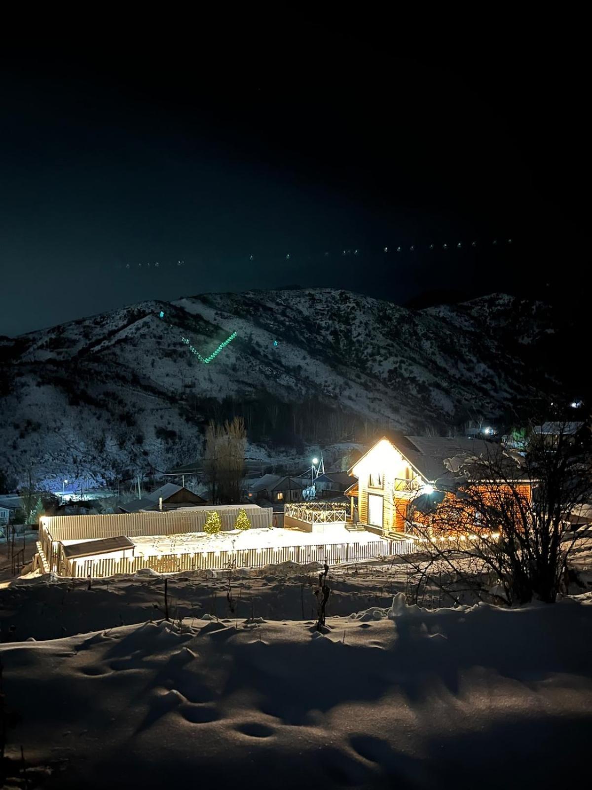 Chalet Familyhousetabagan гостевой дом,коттедж в горах для компании с террасой и баней