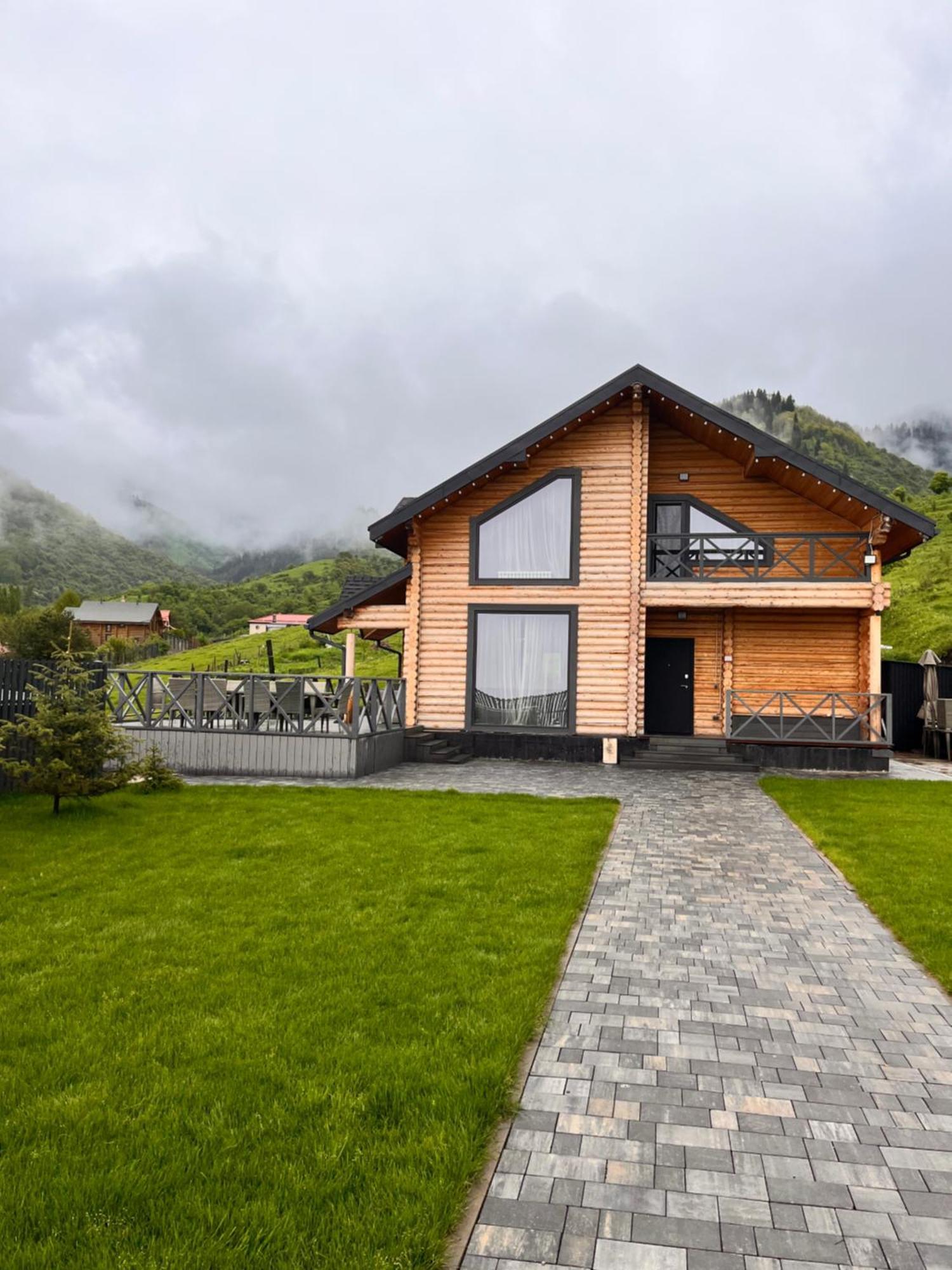 Familyhousetabagan гостевой дом,коттедж в горах для компании с террасой и баней